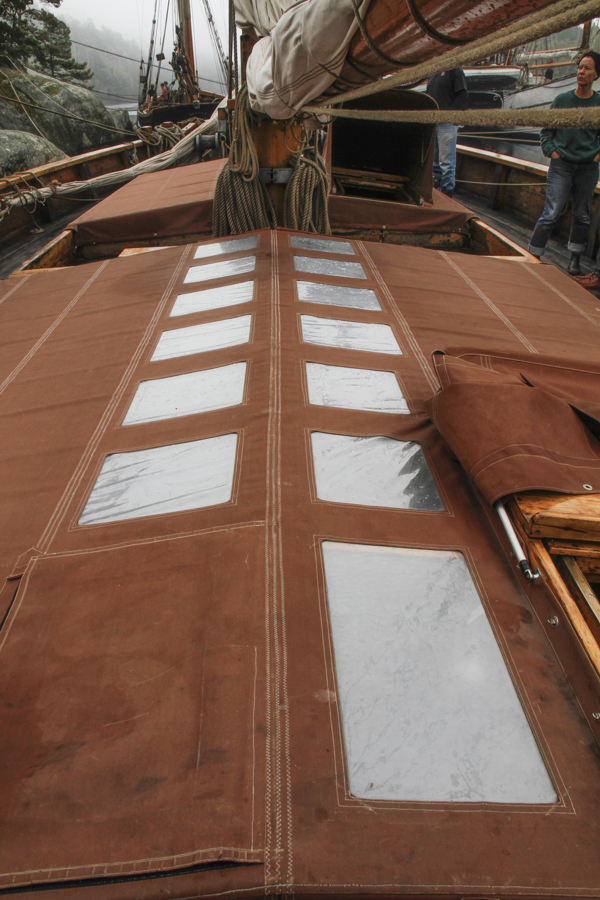 Cover for midship cargo hold - Duradon heavy sail cloth - SOFIA-LINNEA